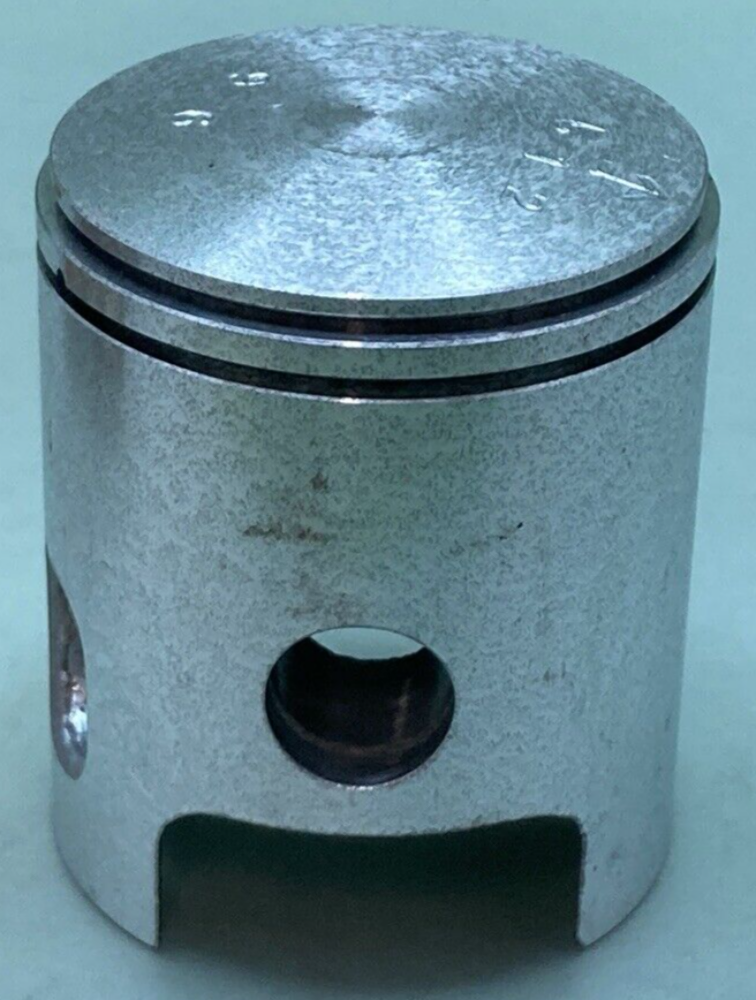 NEW GENUINE YAMAHA 397-11631-00-96 PISTON 0.96 STD