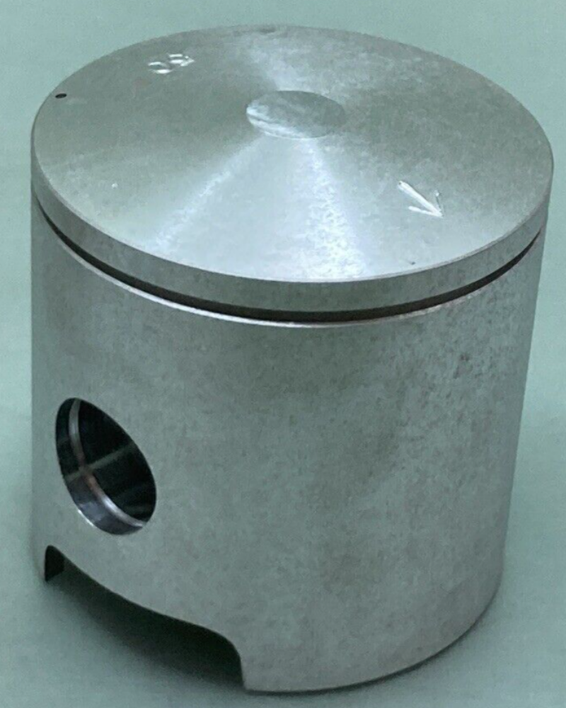 NEW GENUINE YAMAHA 401-11636-00 PISTON 0.50 O/S