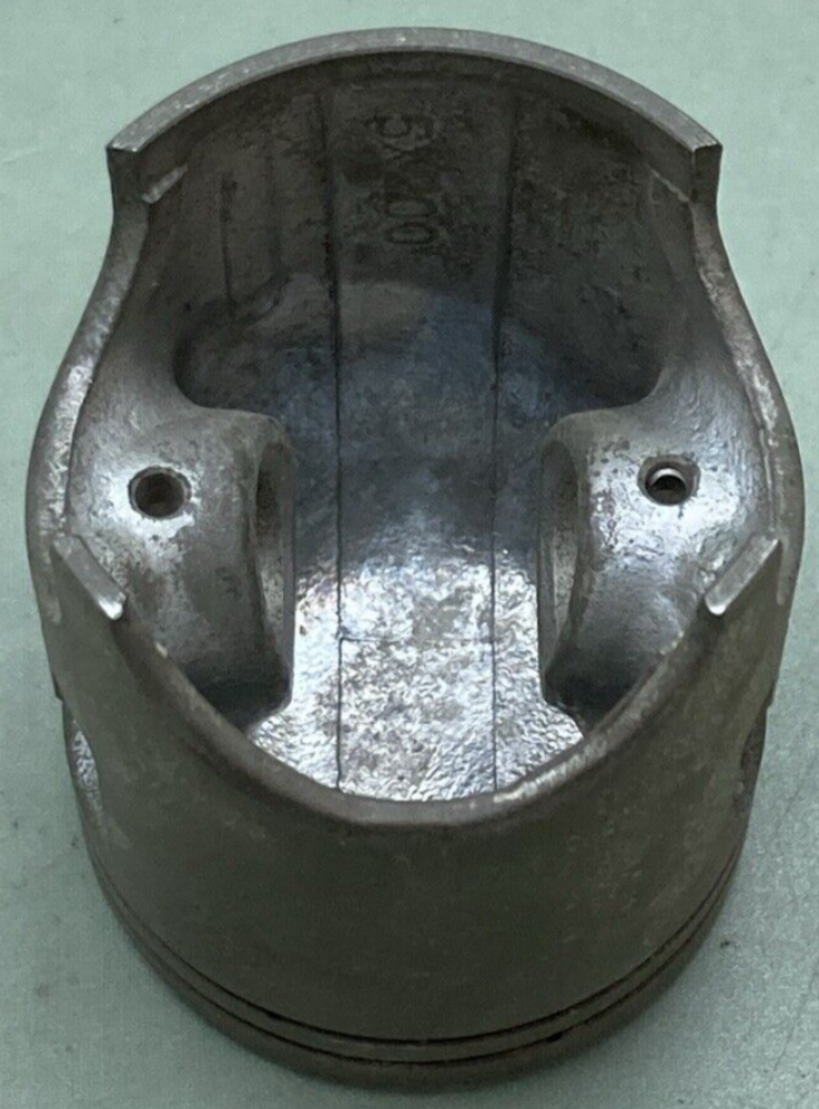 NEW GENUINE YAMAHA 5X2-11631-00-94 PISTON STD