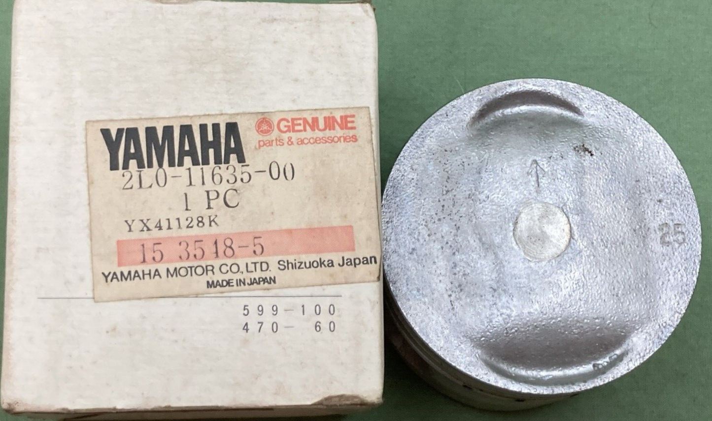 NEW GENUINE YAMAHA 2L0-11635-00 PISTON 1ST 0.25 O/S