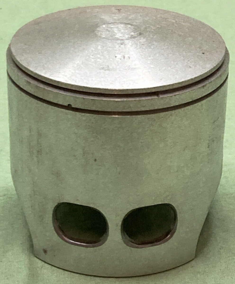 NEW GENUINE YAMAHA 445-11636-00 PISTON 2ND 0.50 O/S