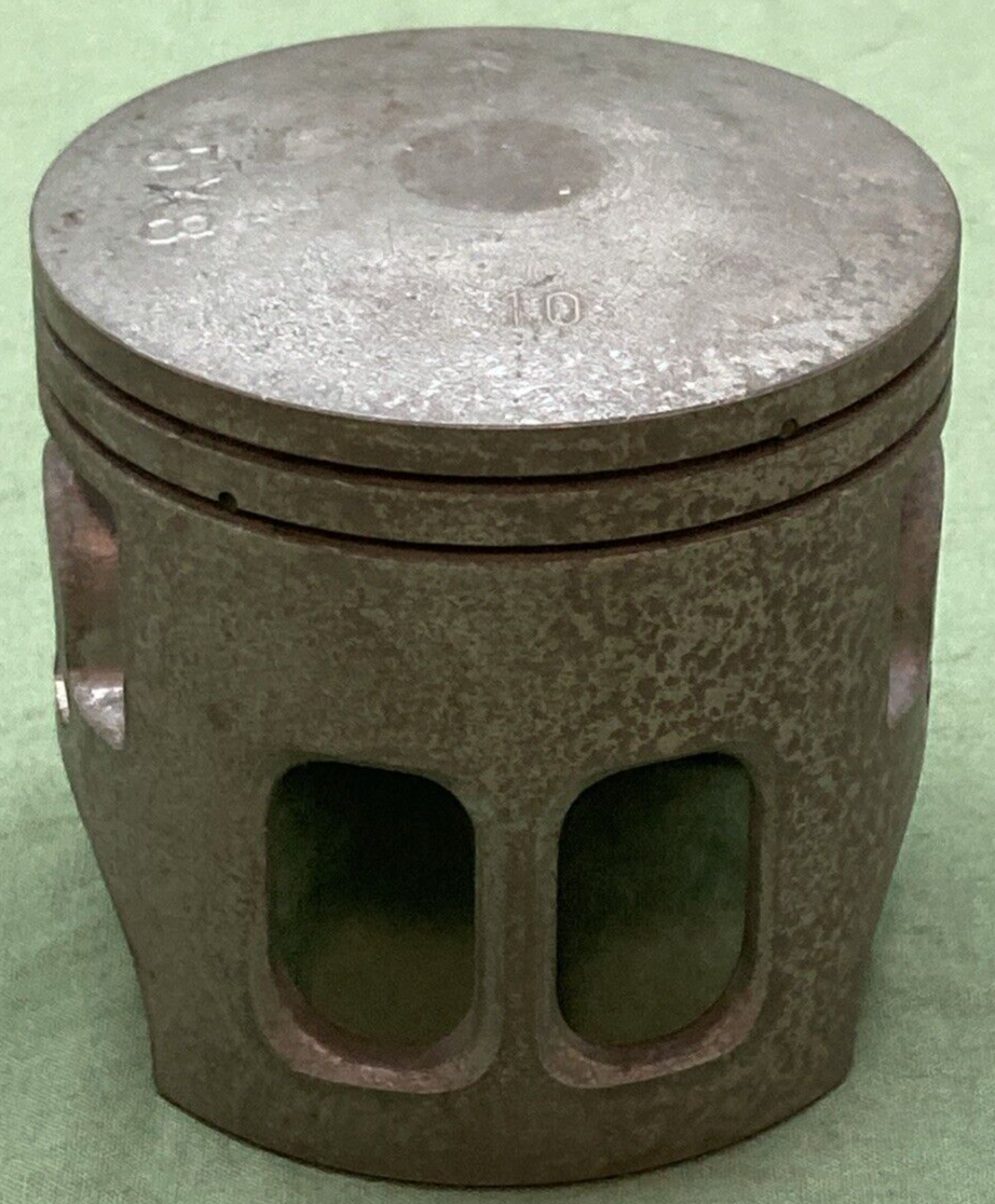 NEW GENUINE YAMAHA 5X8-11638-00 PISTON 4TH 1.00 O/S
