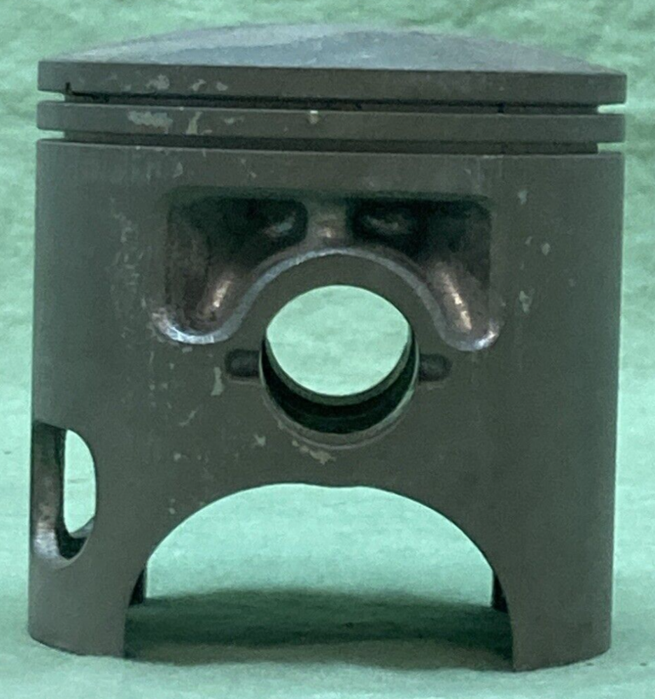 NEW GENUINE YAMAHA 2K7-11631-00-96 PISTON STD