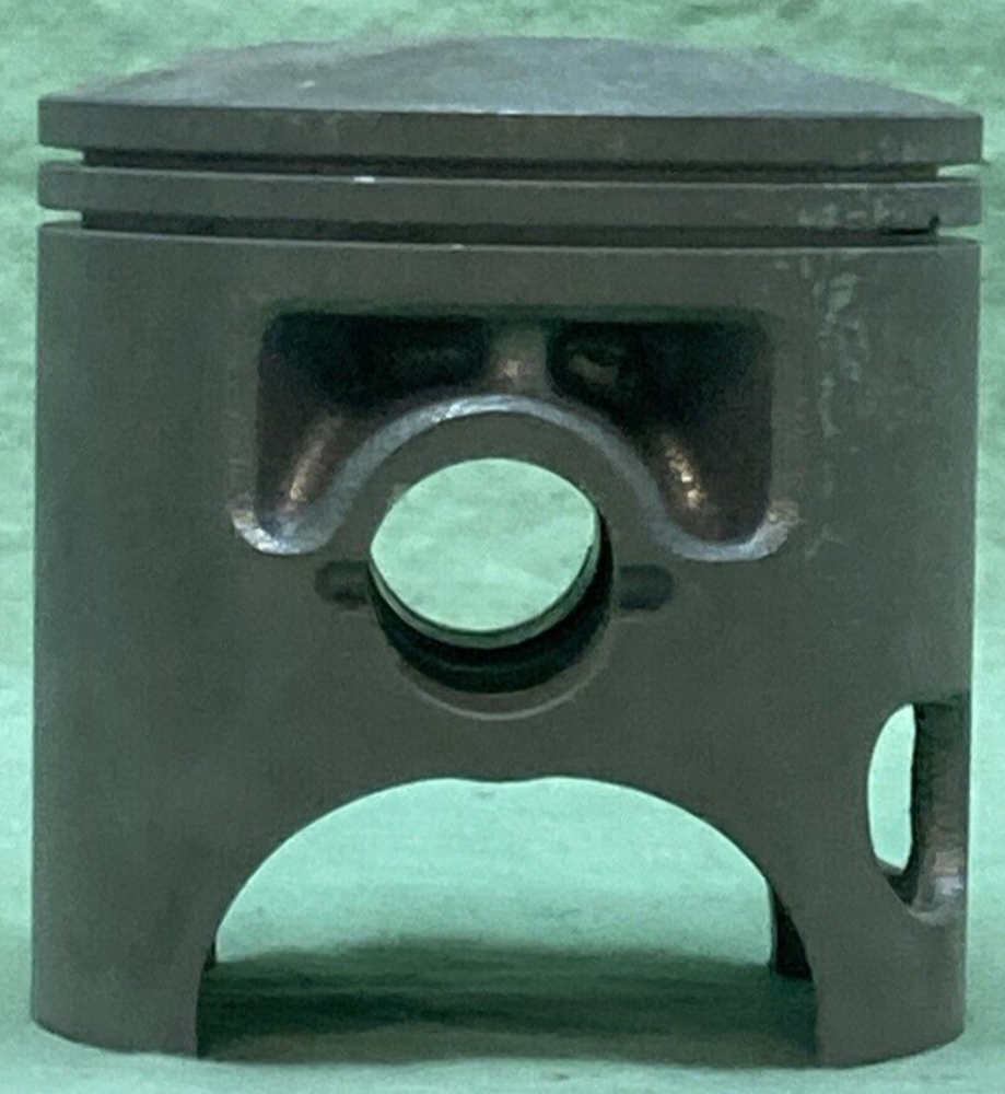 NEW GENUINE YAMAHA 2K7-11631-00-96 PISTON STD
