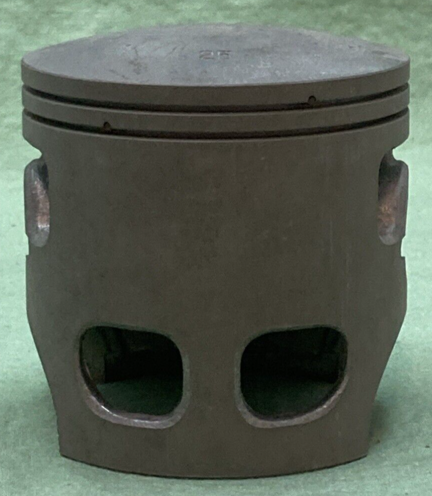 NEW GENUINE YAMAHA 2X7-11635-01 PISTON 1ST 0.25 O/S