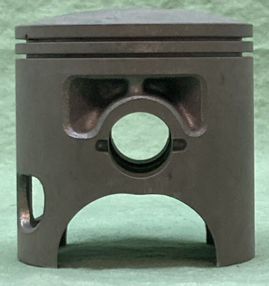 NEW GENUINE YAMAHA 2X7-11635-01 PISTON 1ST 0.25 O/S