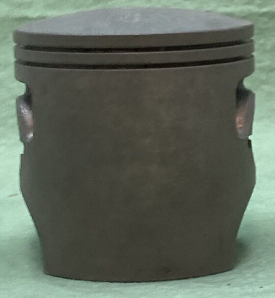 NEW GENUINE YAMAHA 2X7-11635-01 PISTON 1ST 0.25 O/S