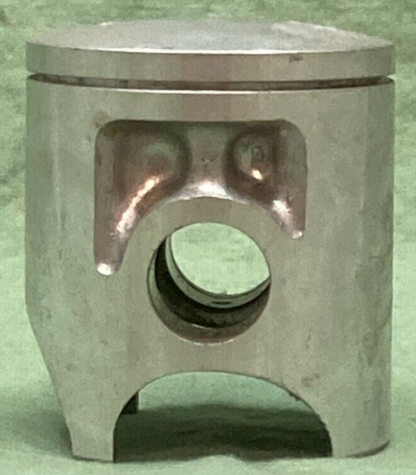 NEW GENUINE YAMAHA 248-11636-01 PISTON 2ND 0.50 O/S