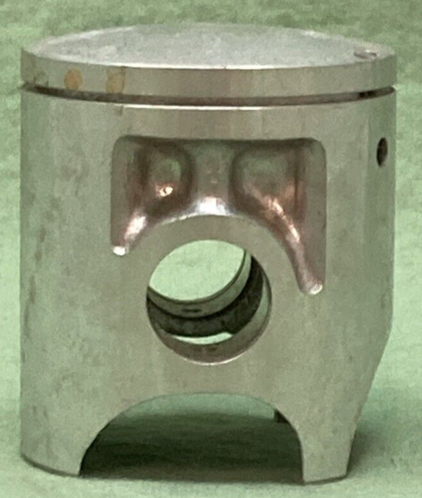 NEW GENUINE YAMAHA 248-11636-01 PISTON 2ND 0.50 O/S