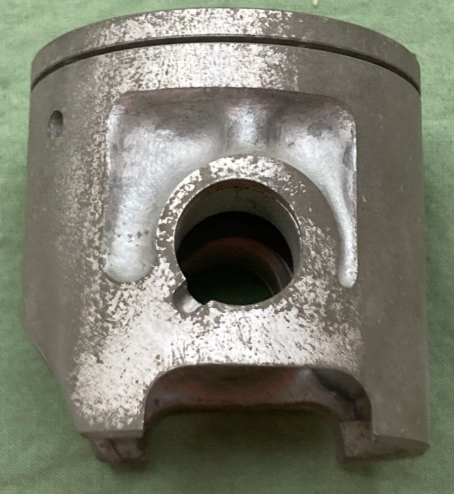 NEW GENUINE YAMAHA 24X-11636-00 PISTON 2ND 0.50 O/S