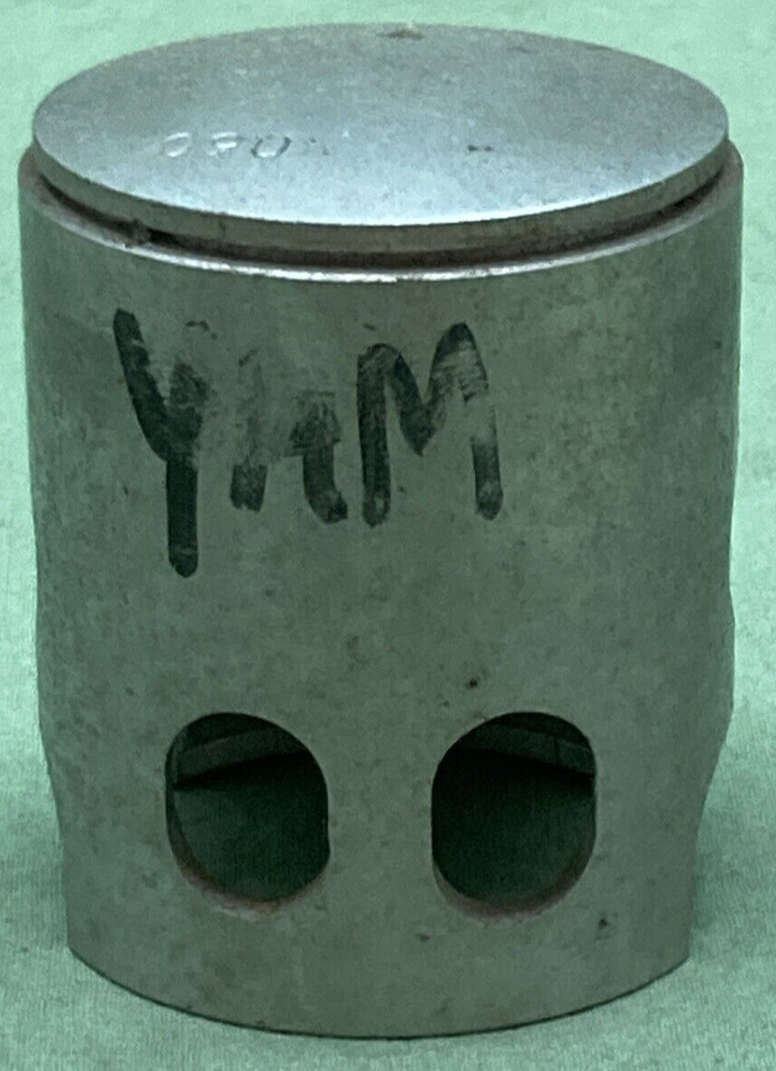 NEW GENUINE YAMAHA 248-11636-70 PISTON 2ND 0.50 O/S