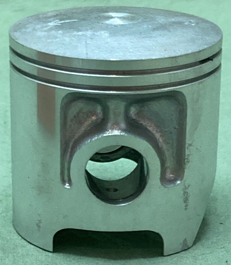 NEW GENUINE YAMAHA 2K6-11635-00 PISTON 1ST  0.25 O/S