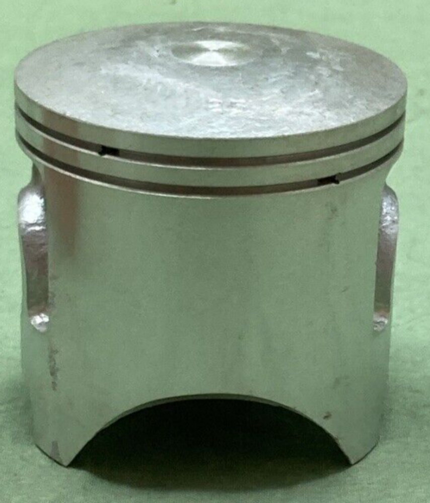 NEW GENUINE YAMAHA 2K6-11635-00 PISTON 1ST  0.25 O/S