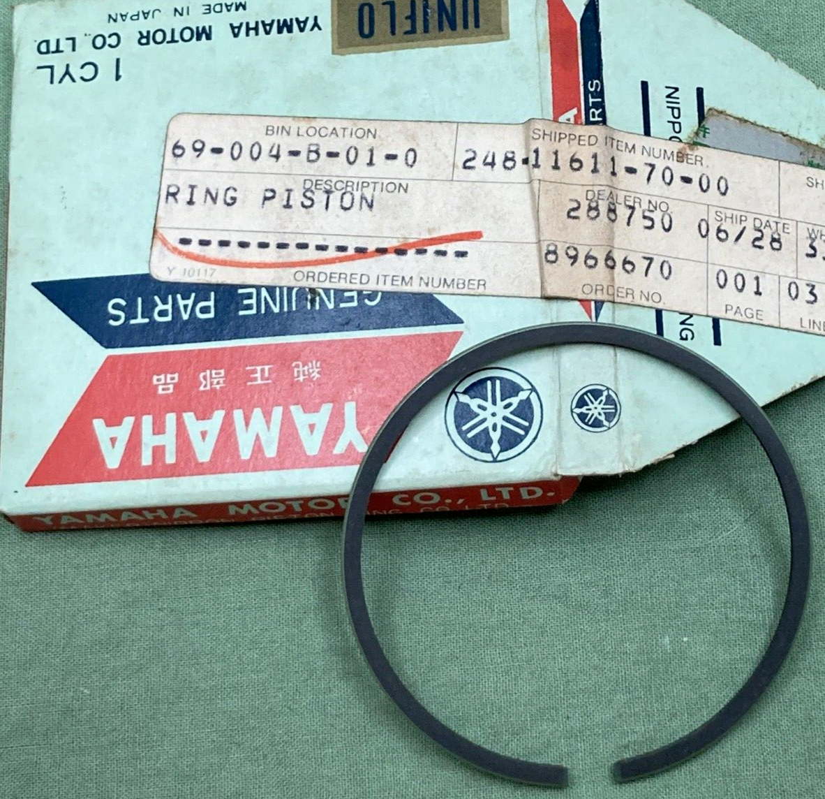NEW GENUINE YAMAHA 248-11611-70 PISTON RING