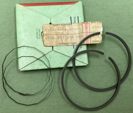 NEW GENUINE YAMAHA 235-11601-20 PISTON RING SET 0.50