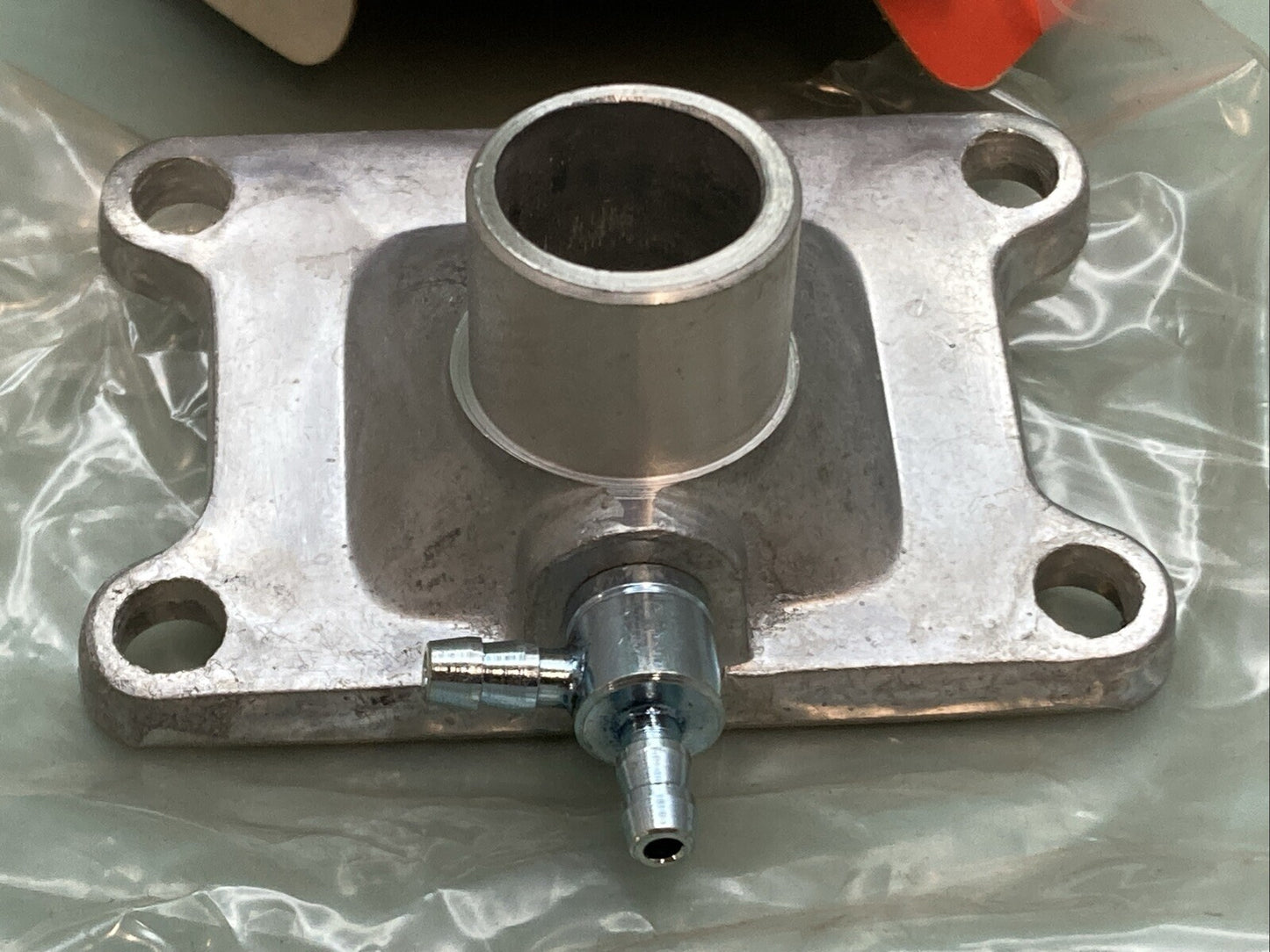 NEW GENUINE YAMAHA 2F4-13565-00 Joint, Carburetor