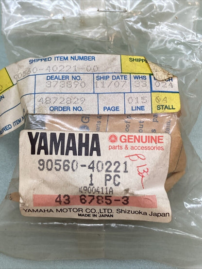NEW GENUINE YAMAHA 90560-40221 Spacer, SHAFT