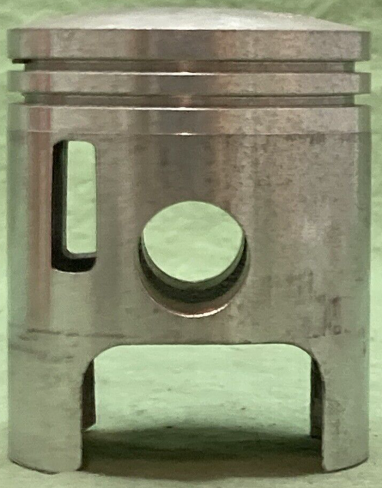 NEW GENUINE YAMAHA 235-11636-00 PISTON 2ND O/S