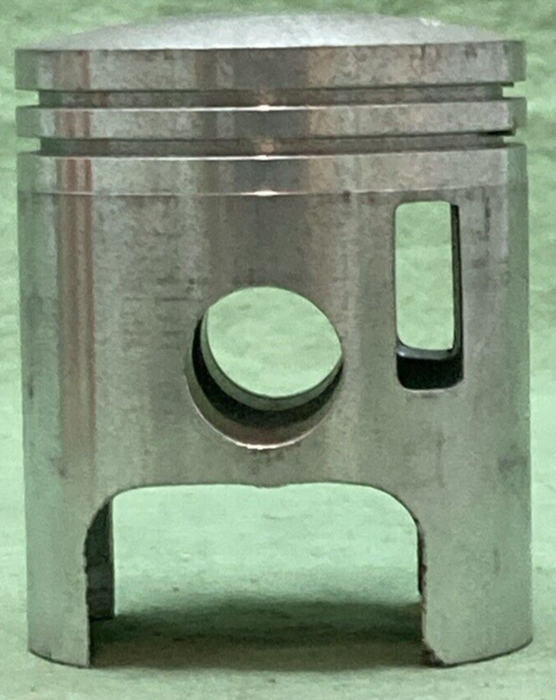 NEW GENUINE YAMAHA 235-11636-00 PISTON 2ND O/S