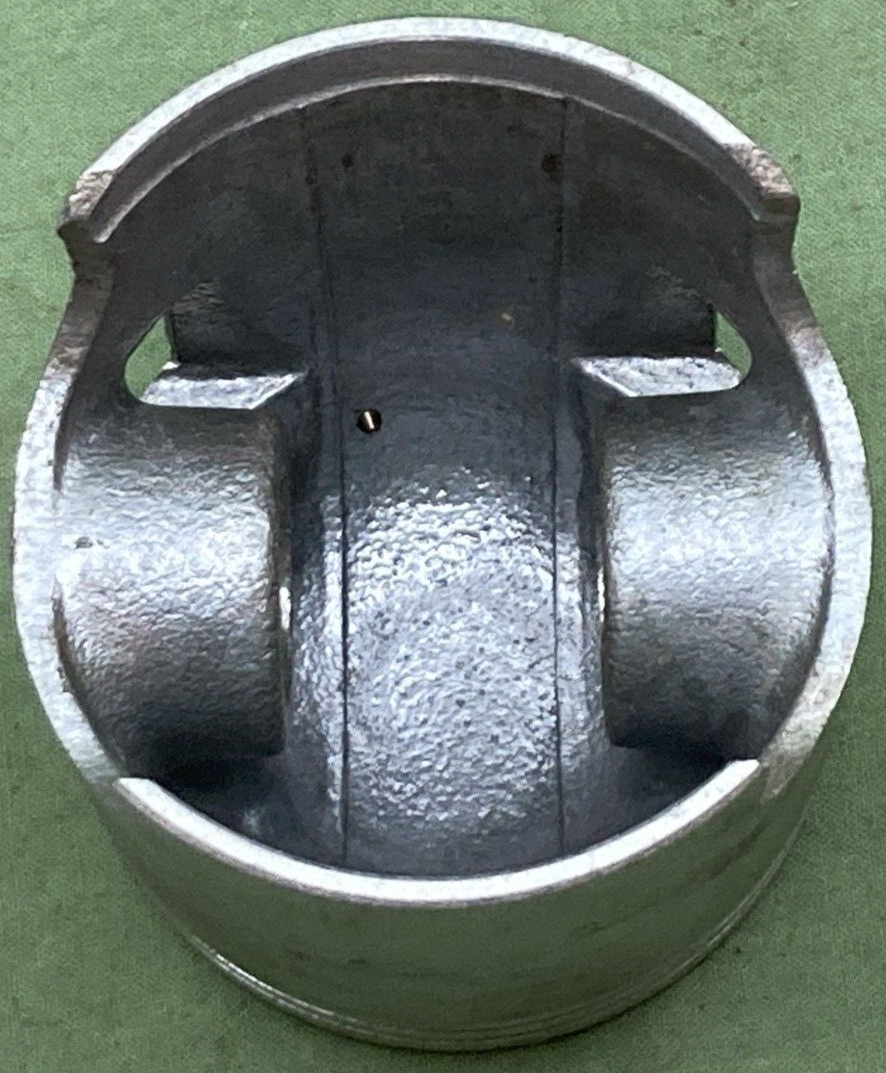 NEW GENUINE YAMAHA 235-11636-00 PISTON 2ND O/S