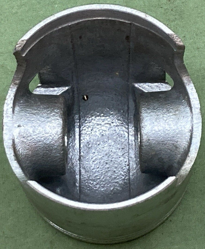 NEW GENUINE YAMAHA 235-11636-00 PISTON 2ND O/S