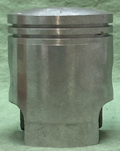 NEW GENUINE YAMAHA 211-11631-00-96 PISTON