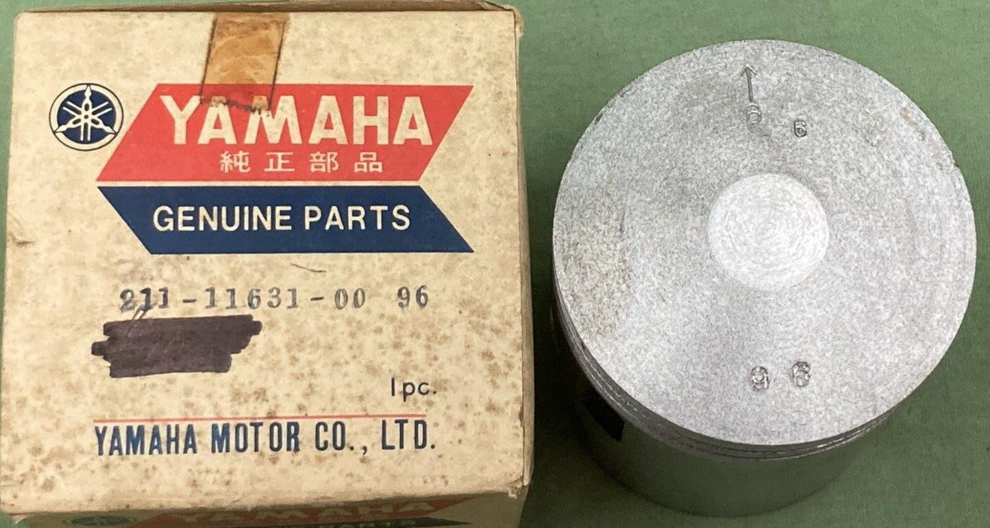 NEW GENUINE YAMAHA 211-11631-00-96 PISTON