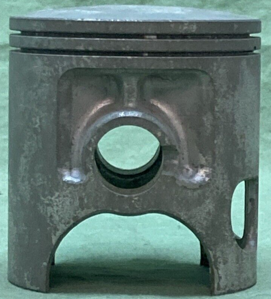 NEW GENUINE YAMAHA 25Y-11635-00 PISTON