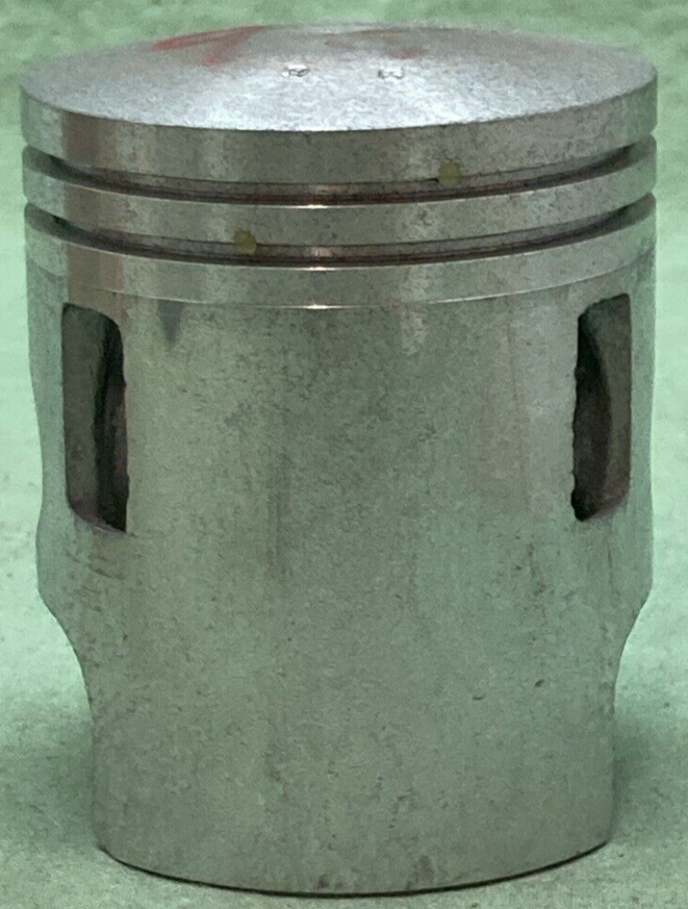 NEW GENUINE YAMAHA 235-11631-10 PISTON