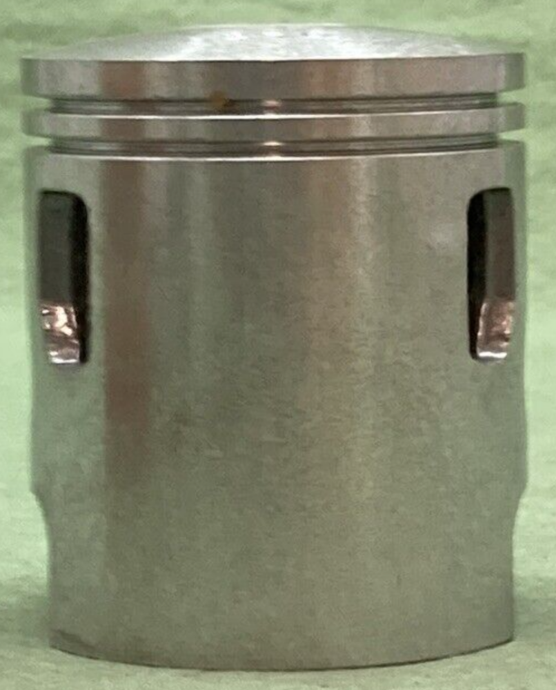 NEW GENUINE YAMAHA 273-11636-61 PISTON