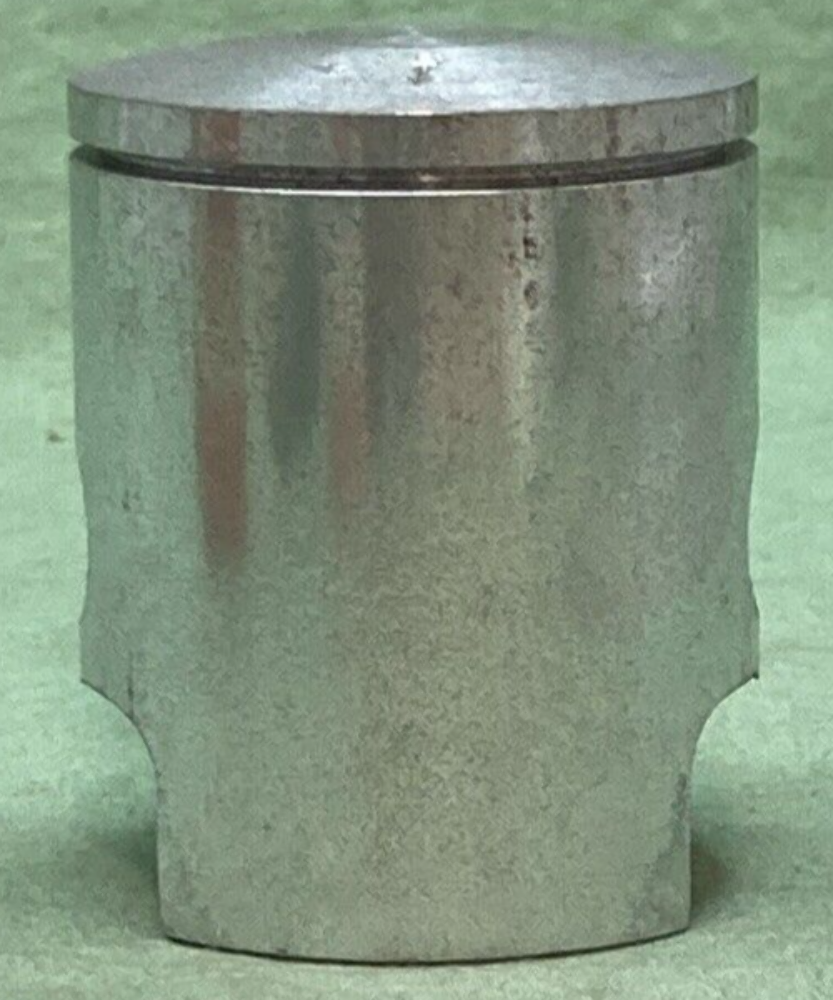 NEW GENUINE YAMAHA 276-11635-70 PISTON