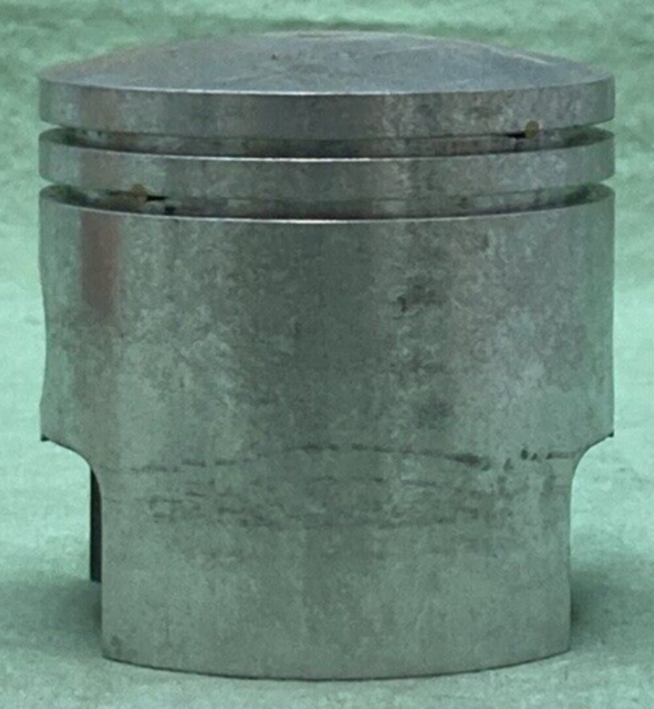 NEW GENUINE YAMAHA 251-11636-00 PISTON