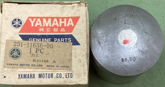 NEW GENUINE YAMAHA 251-11636-00 PISTON