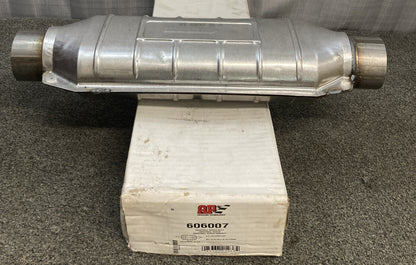 NEW GENUINE AP EXHAUST 606007 Universal Catalytic Converter
