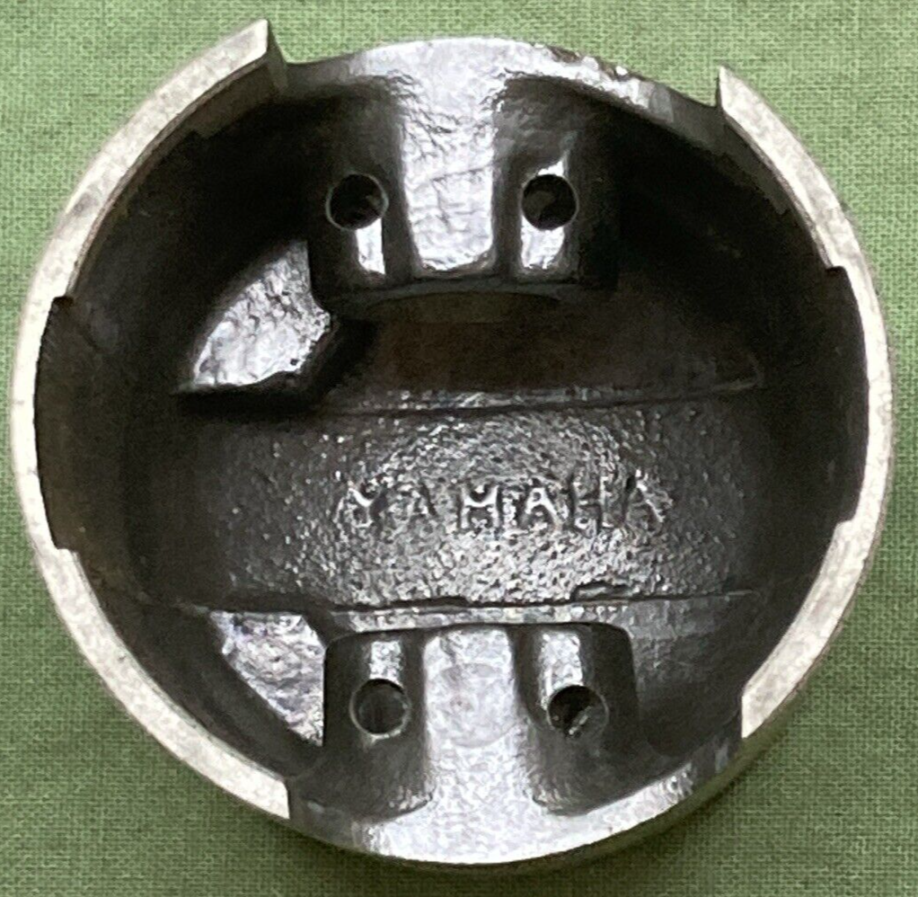 NEW GENUINE YAMAHA PISTON MJ2 55CC SIZE 42.25