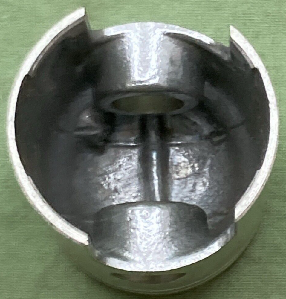 NEW GENUINE YAMAHA 109-11631-02-96 PISTON