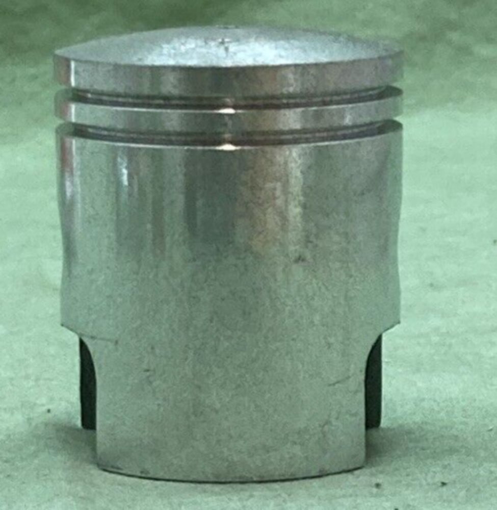 NEW GENUINE YAMAHA 113-11631-02-96 PISTON