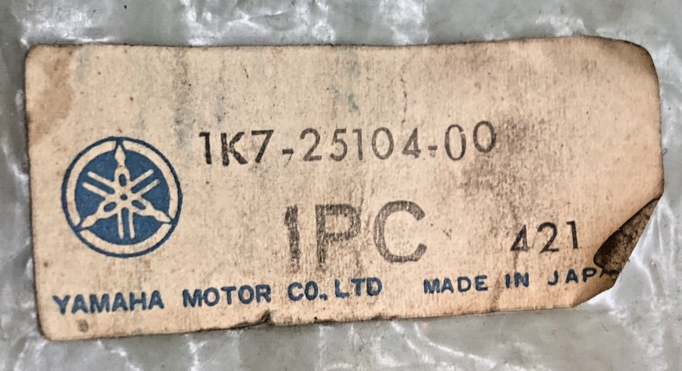 NEW GENUINE YAMAHA 1K7-25104-00 SPOKE SET, FRONT 13 SPOKES 29 NIPPLES 39 RINGS