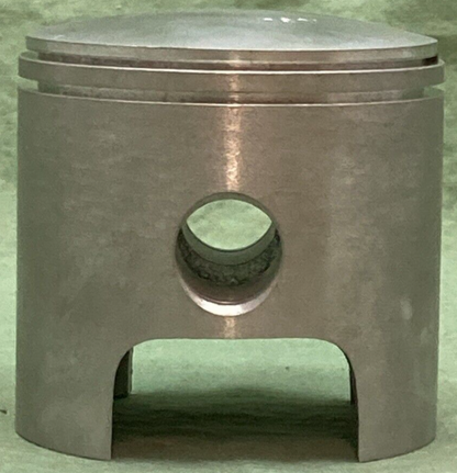 NEW GENUINE WISECO 182 P8 PISTON & RING SET 2677LC