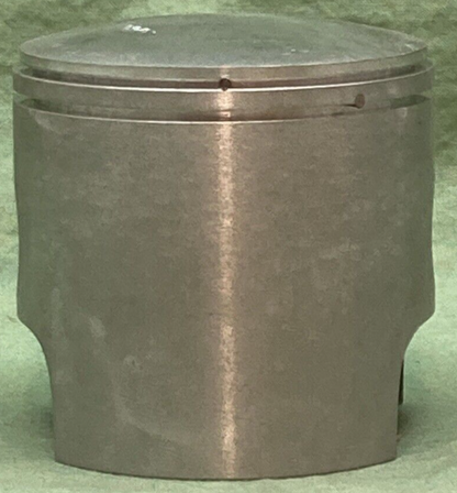 NEW GENUINE WISECO 182 P8 PISTON & RING SET 2677LC