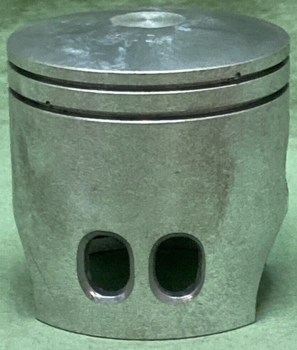 NEW REPLACES YAMAHA 314-11631-40 PISTON W/ CLIPS & PIN