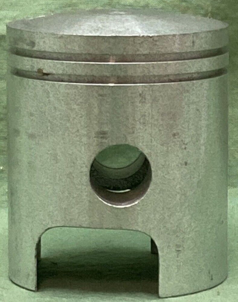 NEW GENUINE YAMAHA 159-11631-00-96 PISTON