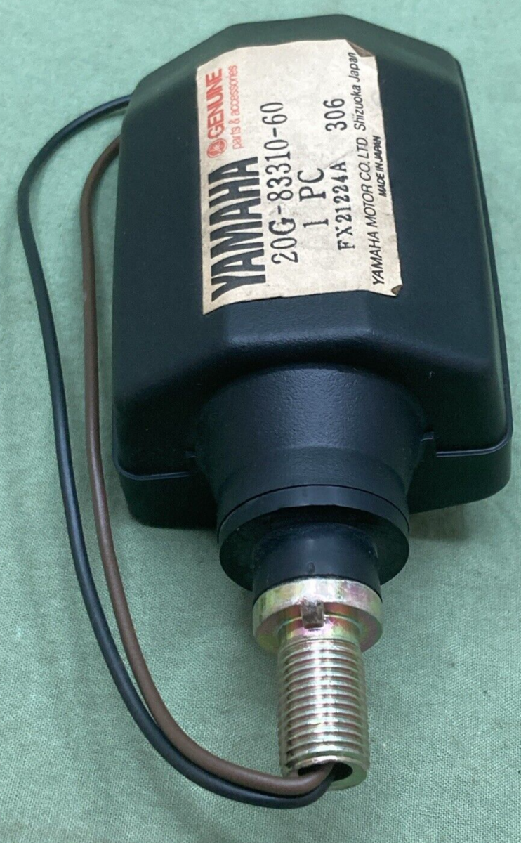 NEW GENUINE YAMAHA 20G-83310-60 TURN SIGNAL ASSEMBLY MOTORCYCLE AMBER