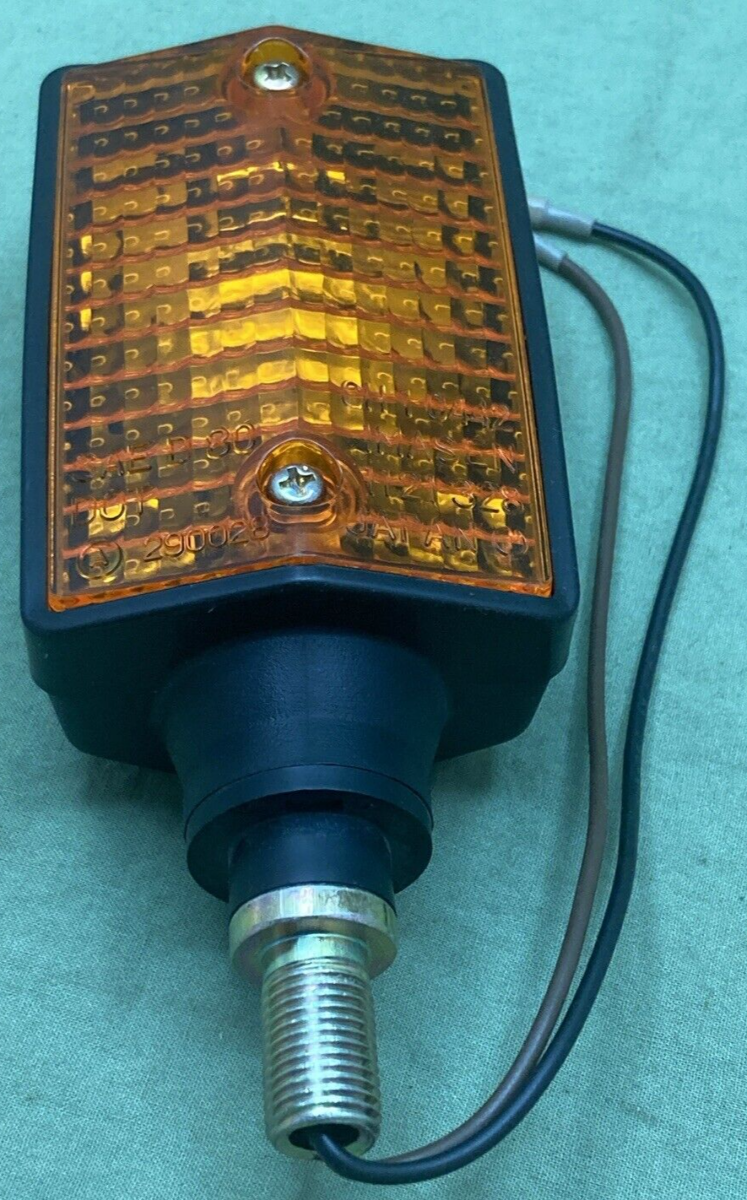 NEW GENUINE YAMAHA 20G-83310-60 TURN SIGNAL ASSEMBLY MOTORCYCLE AMBER
