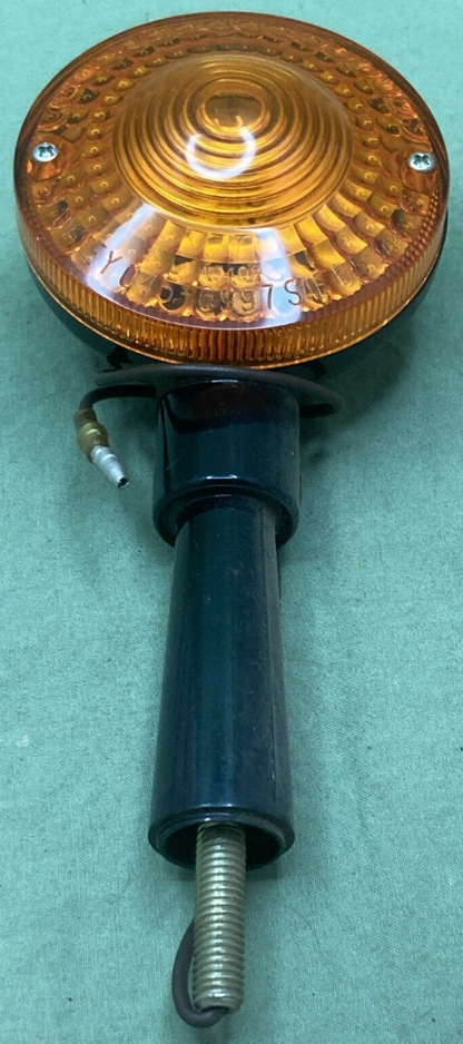 NEW GENUINE YAMAHA 5U5-83330-E0 TURN SIGNAL ASSEMBLY MOTORCYCLE AMBER