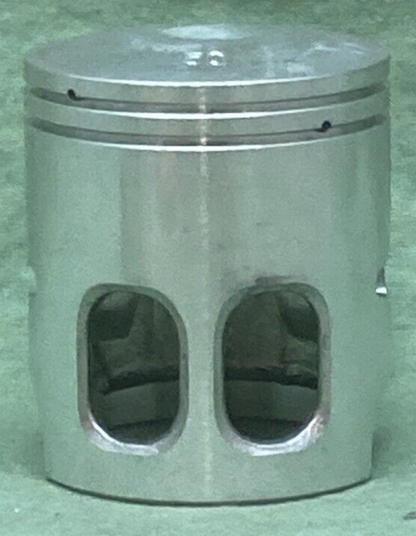 NEW GENUINE YAMAHA 3R1-11636-02 PISTON