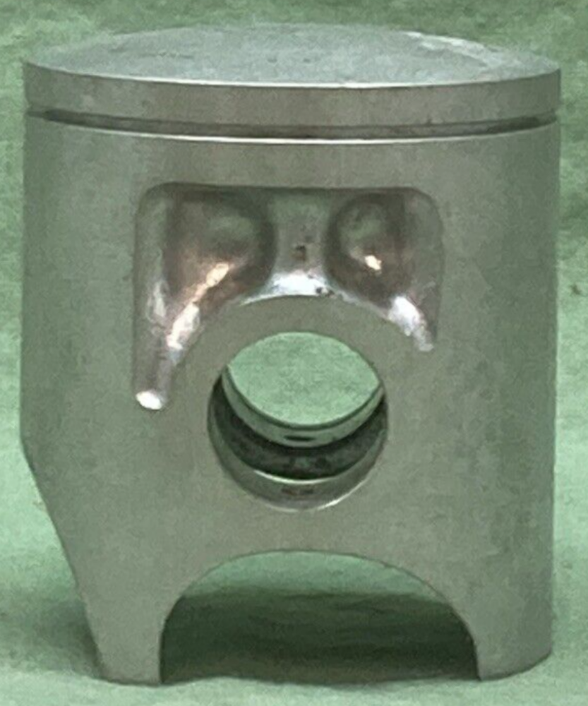 NEW GENUINE YAMAHA 3R2-11631-00-96 PISTON