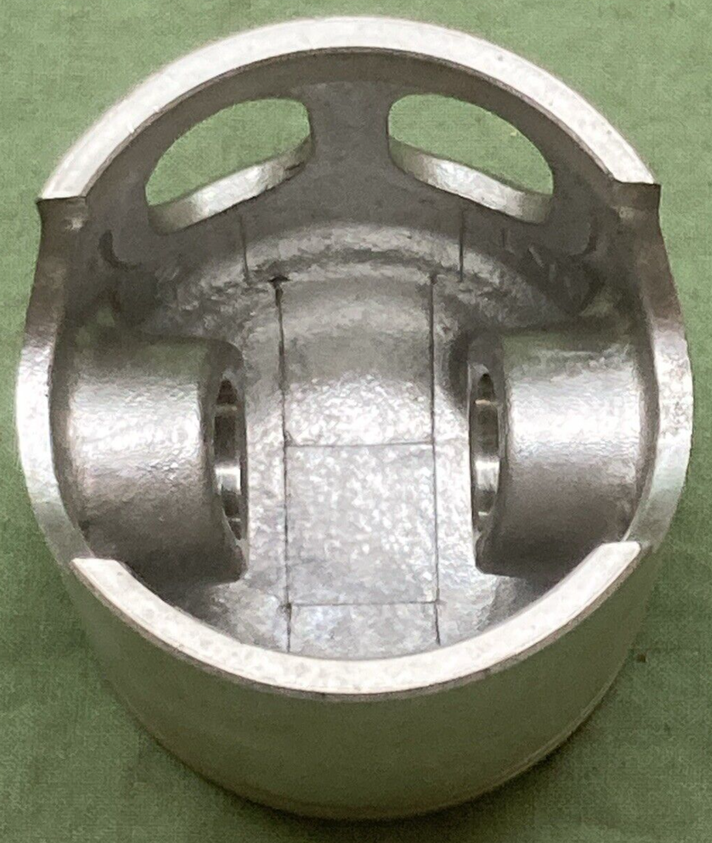 NEW GENUINE YAMAHA 3R1-11631-02-97 PISTON