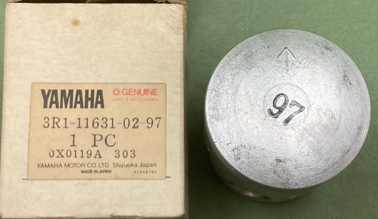 NEW GENUINE YAMAHA 3R1-11631-02-97 PISTON