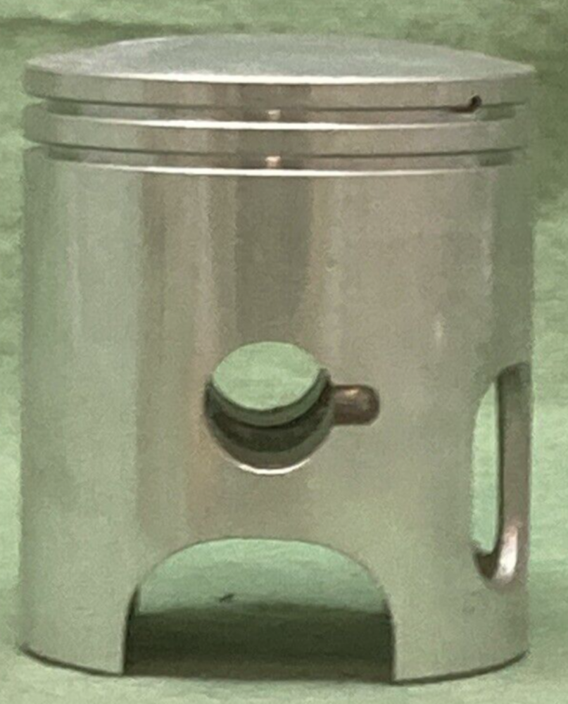 NEW GENUINE YAMAHA 3R1-11635-02 PISTON